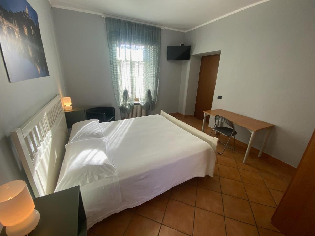Domus Hotel 카셀토리네세 외부 사진